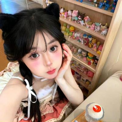 顾总又在孔雀开屏