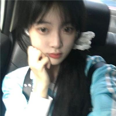 着牛仔裤的钟馗